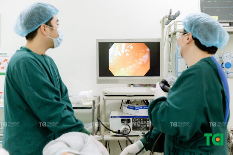 Nọi soi dạ dày chẩn đoán trào ngược và các tổn thương tại dạ dày