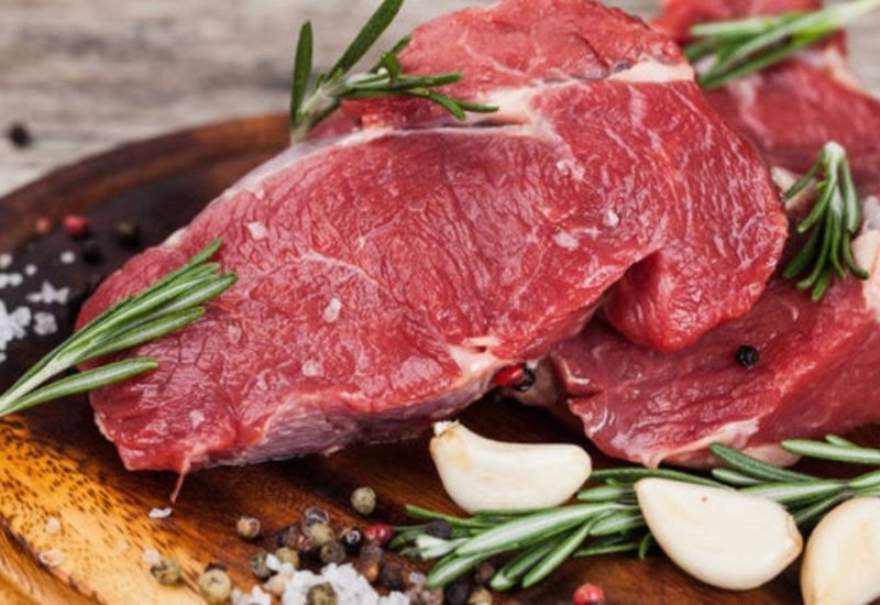 Phụ nữ sinh mổ có ăn được thịt bò không là thắc mắc rất phổ biến của rất nhiều mẹ bỉm sau sinh.