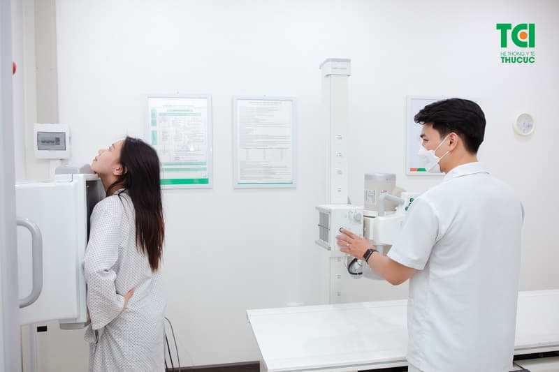 chụp xquang ngực thẳng cho nữ giới