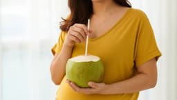 Khám phá những lợi ích bất ngờ khi bà bầu uống nước dừa