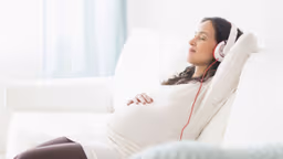 Những điều cần lưu ý sau khi đặt vòng tránh thai mẹ cần biết