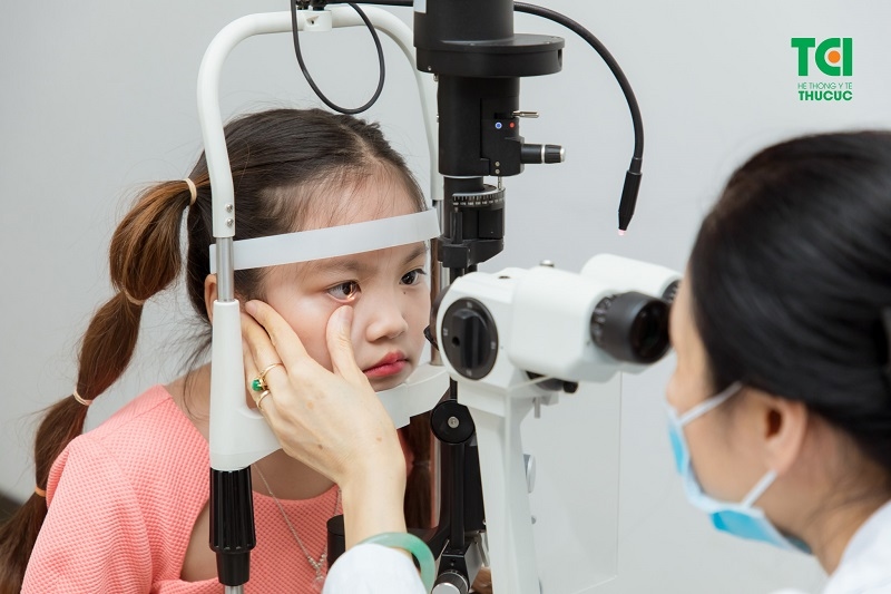 khám sức khỏe tổng thể cho con