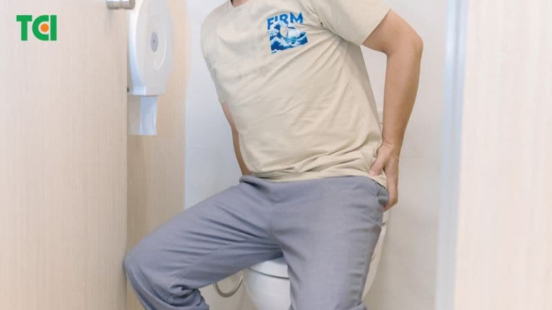 rò hậu môn gây đau đớn, phiền toái