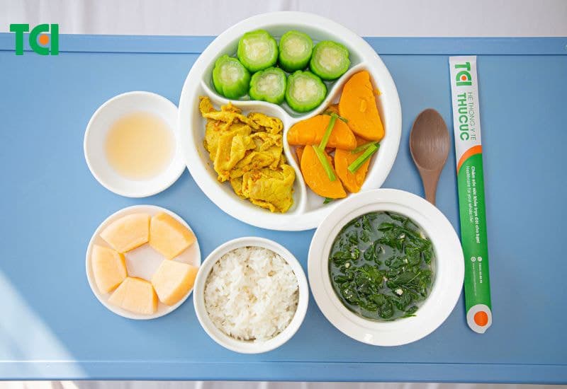 Sinh mổ ăn bí đỏ được không là thắc mắc chung của rất nhiều mẹ bỉm sau khi vượt cạn bằng phương pháp mổ.