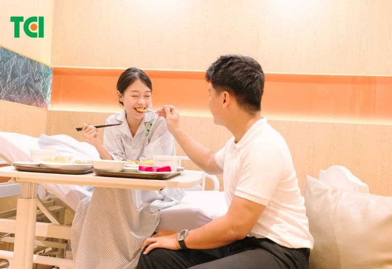 Sinh mổ có ăn được đồ nếp không là câu hỏi mà nhiều mẹ bầu đang lo lắng khi chuẩn bị bước vào giai đoạn hậu sản.