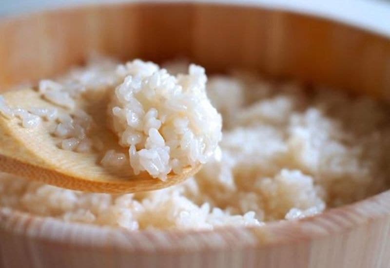 Sinh mổ có ăn được đồ nếp không là câu hỏi mà nhiều mẹ bầu đang lo lắng khi chuẩn bị bước vào giai đoạn hậu sản.