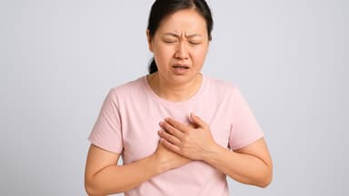 Triệu chứng bệnh tim mạch thường gặp và cách xử trí