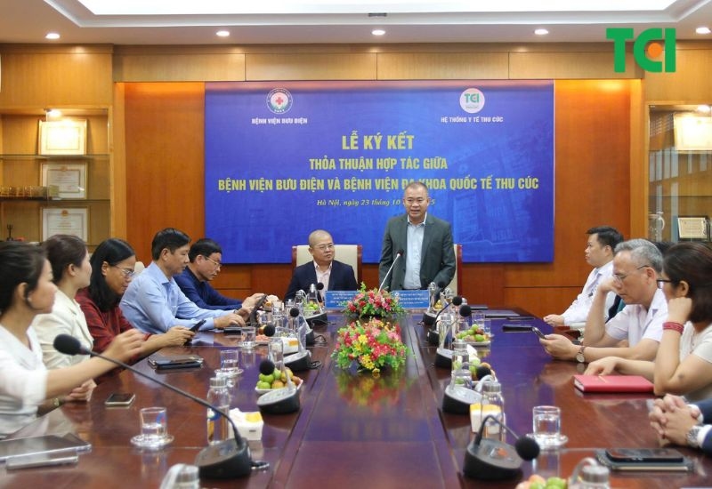 Ông Trần Mạnh Hiển - Tổng giám đốc Công ty Cổ phần Y khoa Thu Cúc phát biểu trong buổi lễ ký kết.