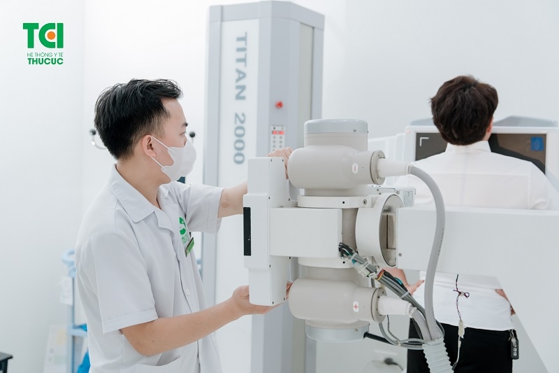 Khám tiền hôn nhân bao gồm các xét nghiệm và kiểm tra nội tiết tố, buồng trứng, tinh dịch đồ, tử cung và tuyến tiền liệt