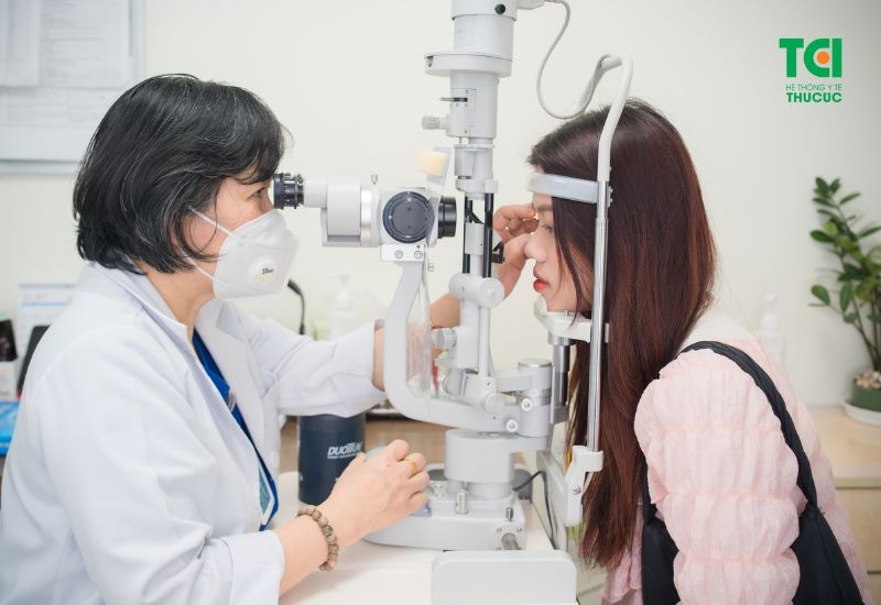 Khám mắt định kỳ xác định tình trạng loạn thị là như nào