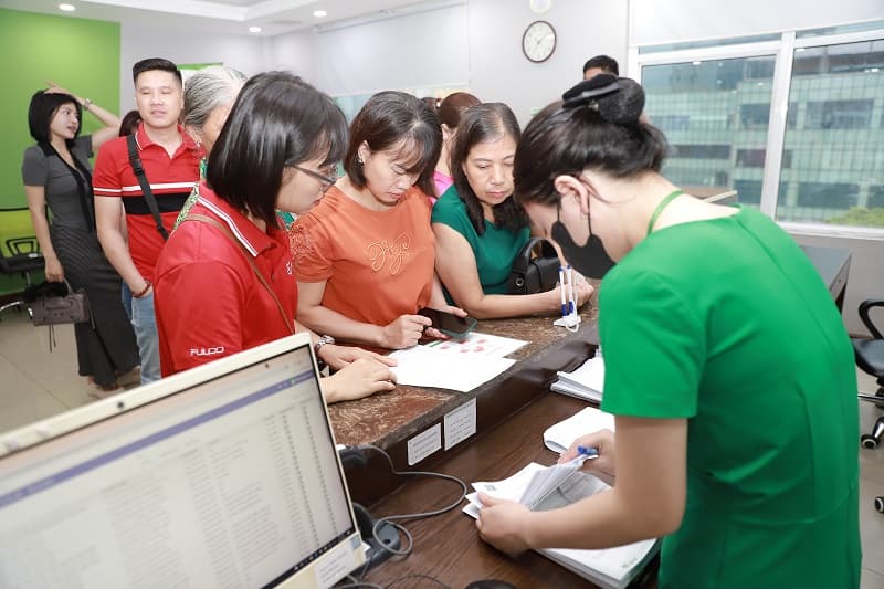 tổ chức khám sức khỏe định kỳ cho nhân viên