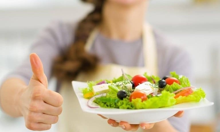 Đặt vòng tránh thai có gây tăng cân không là thắc mắc chung của nhiều chị em phụ nữ khi lựa chọn biện pháp tránh thai này.