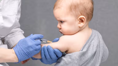 Tiêm vắc xin sởi mấy mũi? Lịch tiêm chi tiết cho từng độ tuổi trẻ