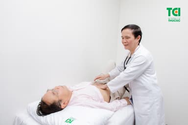 Vừa đau dạ dày vừa đau đại tràng: Nguyên nhân và giải pháp