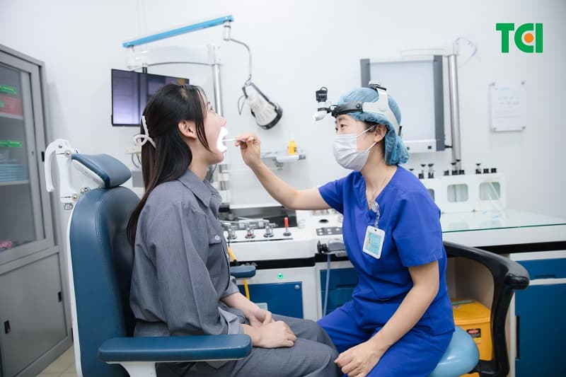 Khách hàng có thể đặt lịch khám dễ dàng qua tổng đài, website hoặc trực tiếp tại các cơ sở Thu Cúc TCI