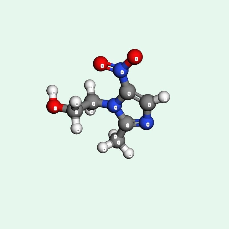 Khi sử dụng Metronidazole thì người bệnh không nên uống rượu hoặc sử dụng các đồ uống có cồn.