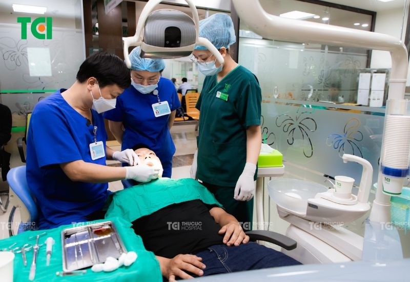 Điều trị tại nha khoa khi bị nấm lưỡi