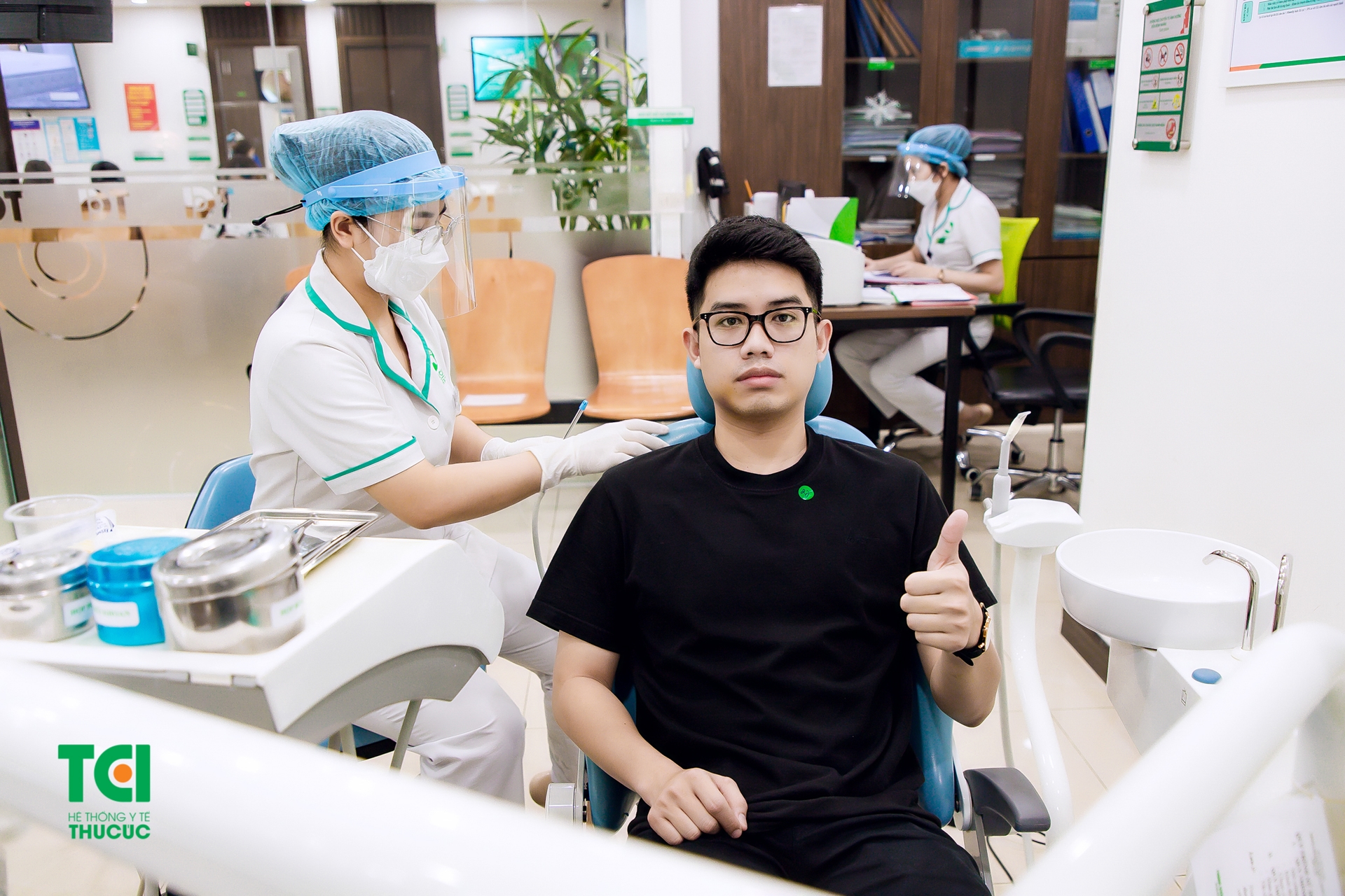 Tình trạng đau răng của anh L đã giảm rõ rệt sau 2 - 3 ngày điều trị.