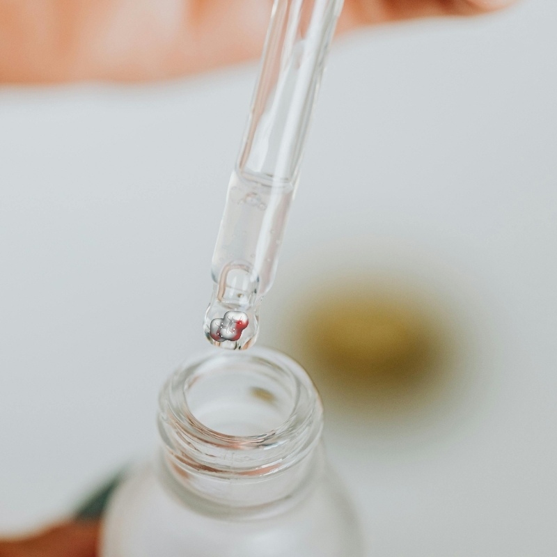 dưỡng da và hỗ trợ chăm sóc da