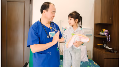 Sốt cao tái đi tái lại, bé 4 tuổi được chẩn đoán nhiễm virus EV71