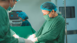 Phẫu thuật thành công u nang buồng trứng lớn tại Thu Cúc TCI