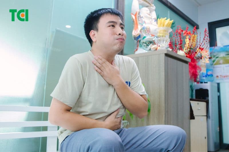 nuốt vướng ở cổ họng