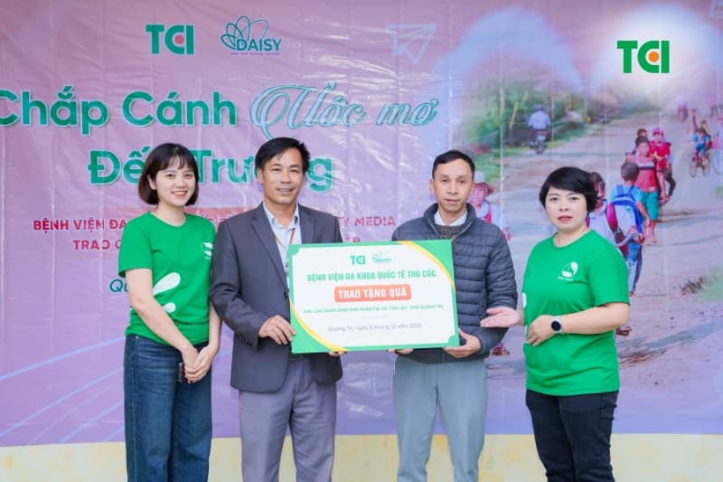 Thu Cúc TCI hoạt động thiện nguyện ở Quảng Trị