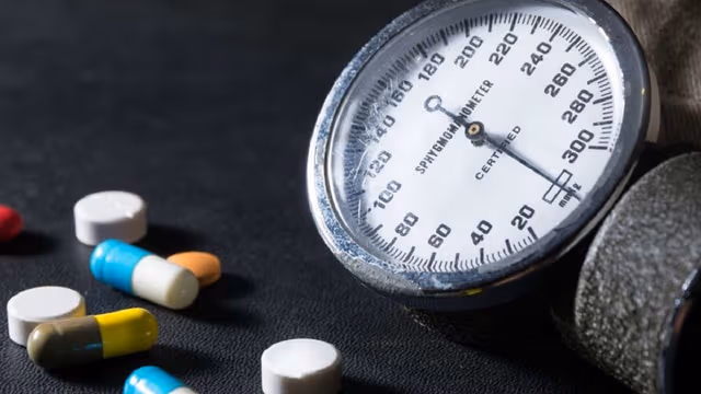 Uống thuốc huyết áp có ảnh hưởng đến gan không?