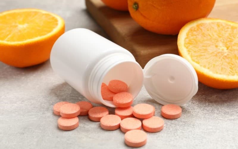 bị tuyến giáp có uống được vitamin c không