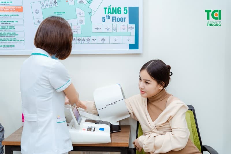 dấu hiệu tiền sản giật nhẹ