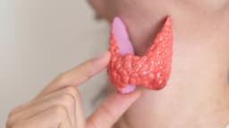 Không đủ lượng nguyên tố nào gây bệnh suy giáp?