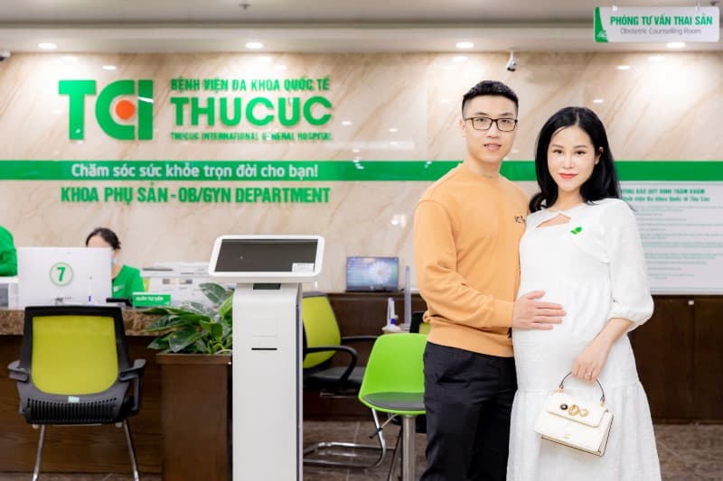 phù chân khi mang thai 3 tháng cuối