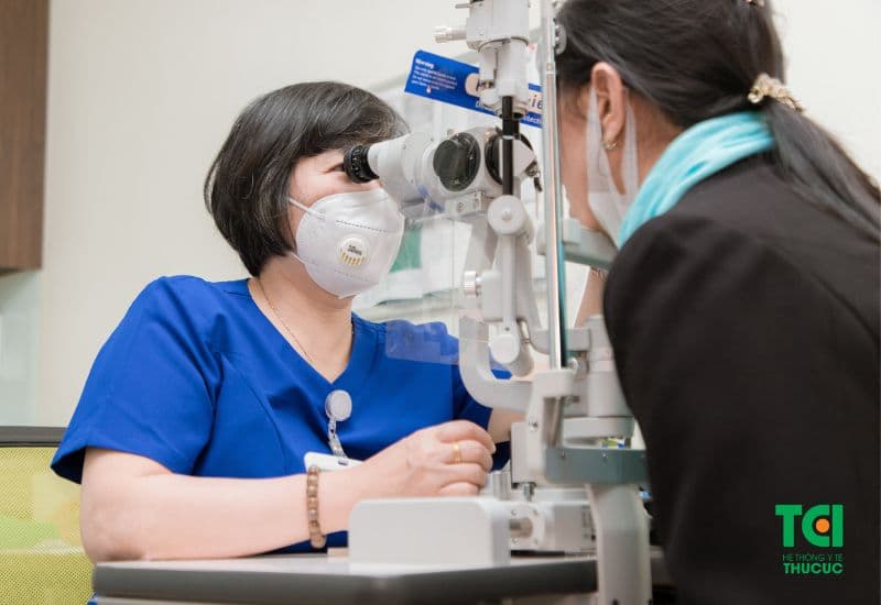 suy giảm thị lực đột ngột