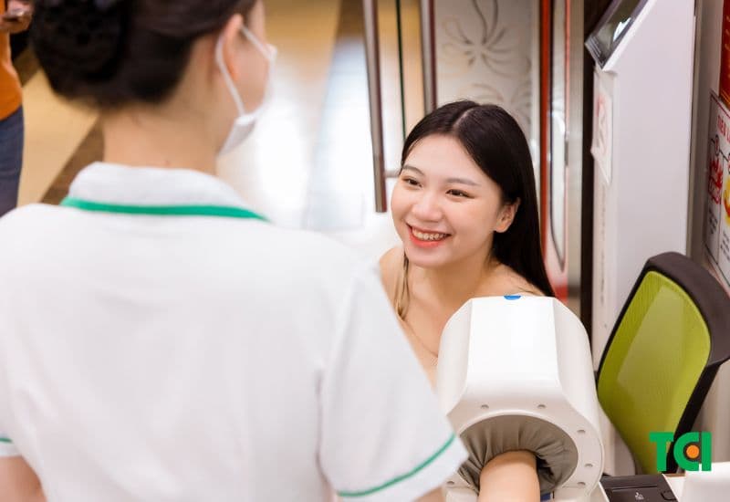 áp xe vú sau sinh là gì