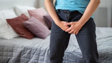 Xuất tinh bị buốt là hiện tượng gì?