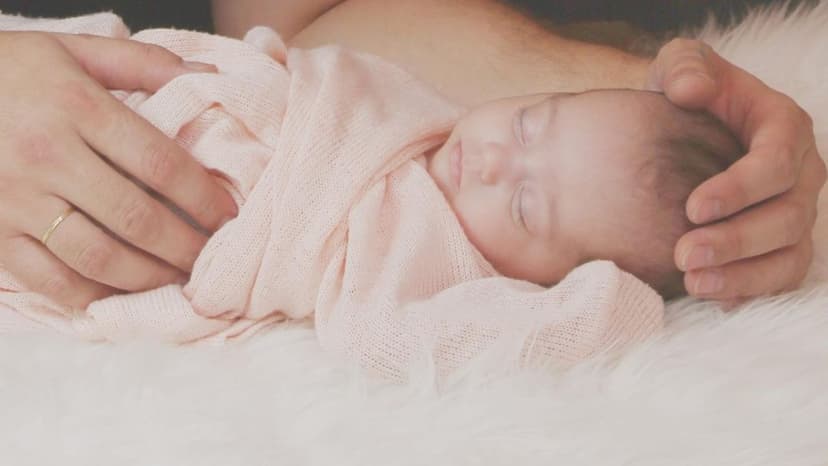 Cách nhận biết trẻ sốt khi không có nhiệt kế đơn giản và chính xác