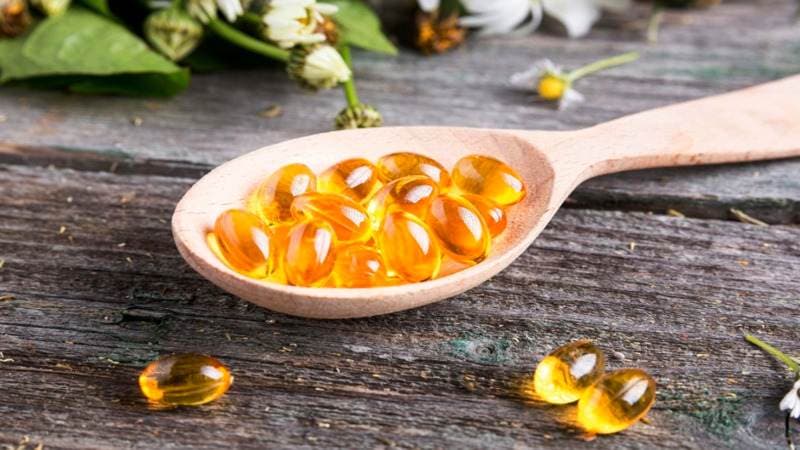 ăn chay uống dầu cá được không