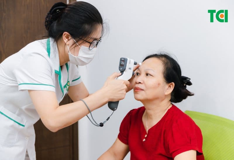 nhãn áp bao nhiêu là bình thường