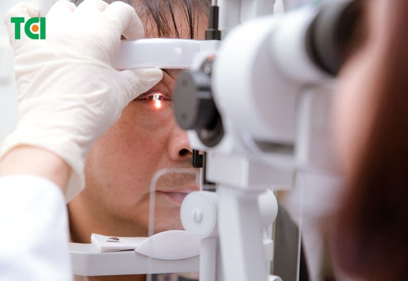 tăng nhãn áp góc đóng