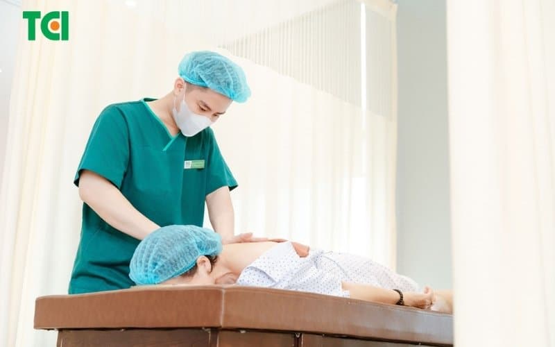 giác hơi trị đau lưng