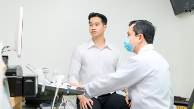 Khám tiền hôn nhân có khám tinh hoàn không?