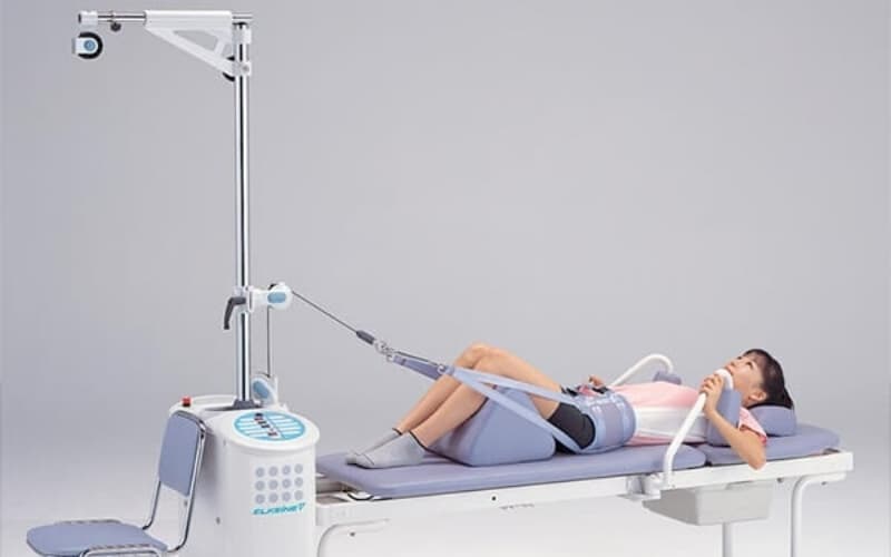 quy trình kéo giãn cột sống thắt lưng