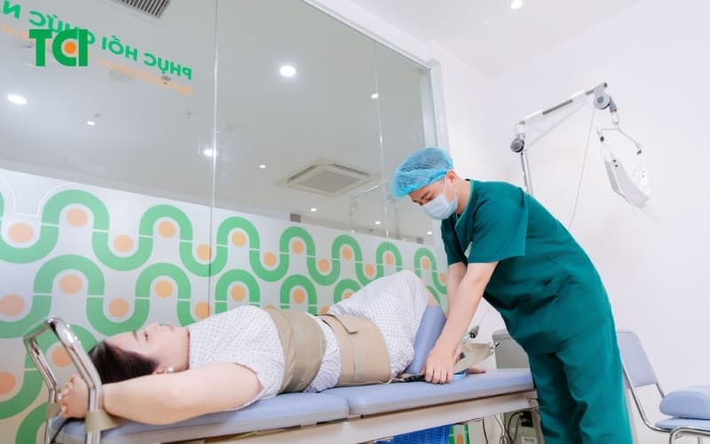 quy trình kéo giãn cột sống thắt lưng