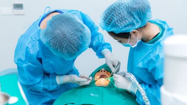 Nhổ răng số 7 bao lâu thì trồng lại được?