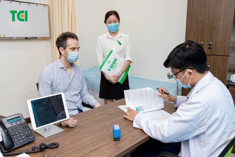 Người nước ngoài khám sức khỏe ở đâu tại Hà Nội?