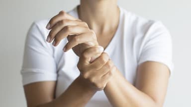 Thiếu vitamin B6 gây bệnh gì?