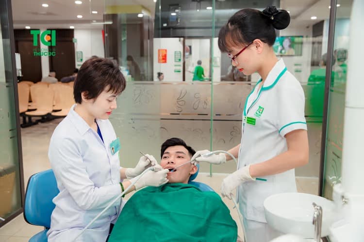 bác sĩ răng hàm mặt giỏi ở Hà Đông