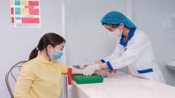 Bác sĩ tư vấn xét nghiệm tại nhà ở Nghĩa Đô tận tâm, chuyên môn cao