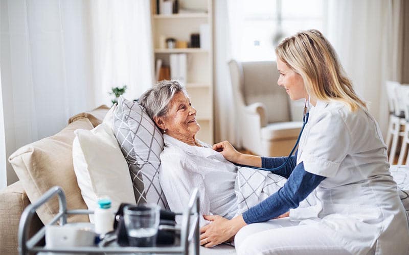 phẫu thuật xuất huyết não bao lâu thì bình phục