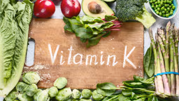 Thiếu vitamin K ở người lớn gây tác hại gì?